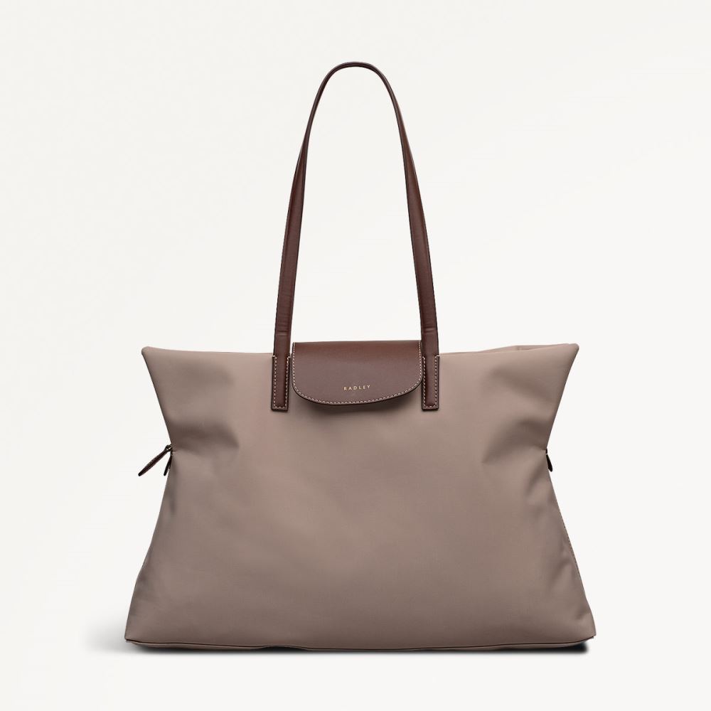 Women's | Radley London Pocket Essentials - Medium Ziptop Tote - Porcini
